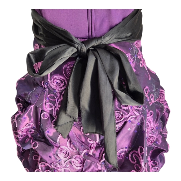 Le Chateau Strapless Purple and Black Dress With Ribbins And Sequins Size Med - Picture 5 of 7